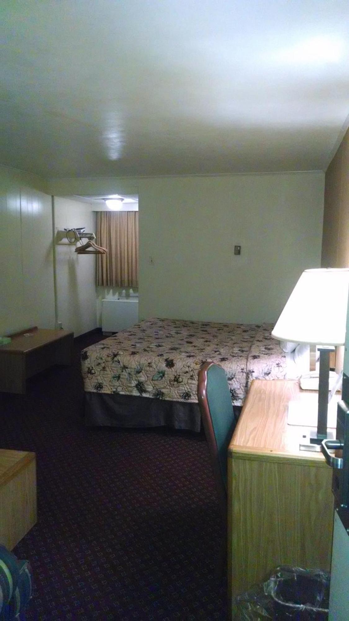 Red Carpet Inn & Suites Ebensburg Rom bilde