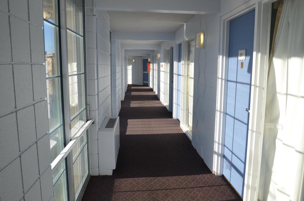 Red Carpet Inn & Suites Ebensburg Eksteriør bilde